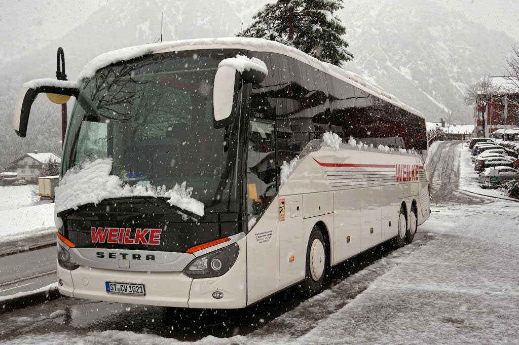3560222-3560222-V1-P0 Kleinwalsertal im Winter mit WEILKE-Reisebus