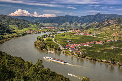 Luftbild von Dürnstein in der Wachau in Österreich