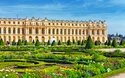 Parkanlage vor der königlichen Residenz in Versailles